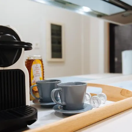 Apartamento Jose Laguillo * 塞维利亚